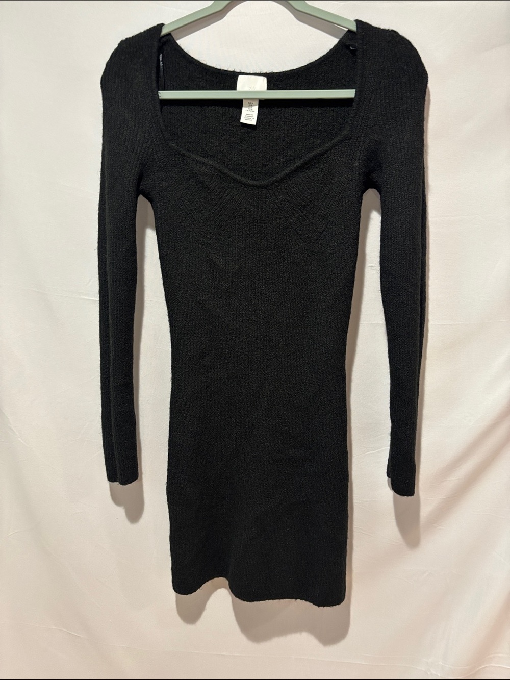 H&M Black Long-Sleeve Fitted Knit Dress